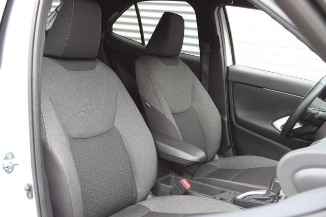 Toyota YARIS Cross 1.5 Hybrid Dynamic / Team-D