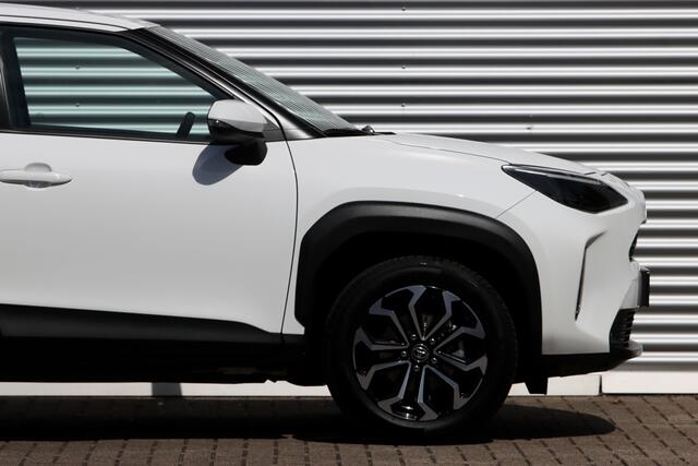 Toyota YARIS Cross 1.5 Hybrid Dynamic / Team-D