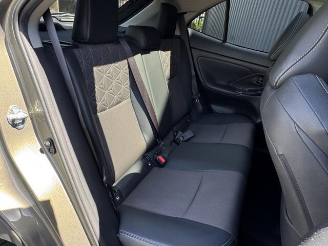 Toyota YARIS Cross 1.5 Hybrid Executive Panoramadak, Stoelverw, ACC