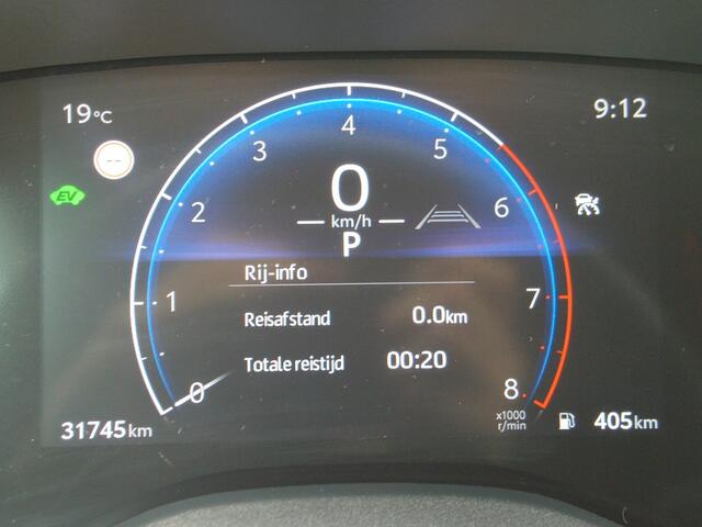 Toyota YARIS Cross 1.5 Hybrid 115 First Edition, Carplay + Android Auto / Parkeer Camera / Keyless / Full LED. / Climate Control / 17'' LMV