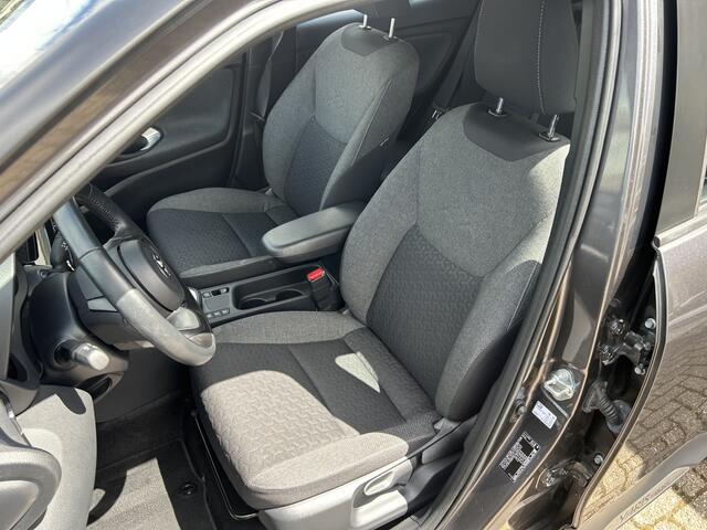 Toyota YARIS Cross 1.5 Hybrid 92pk Business Automaat