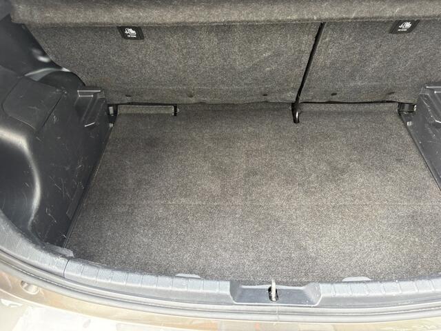 Toyota YARIS 1.5 VVT-i Aspiration | Trekhaak | All Seasons