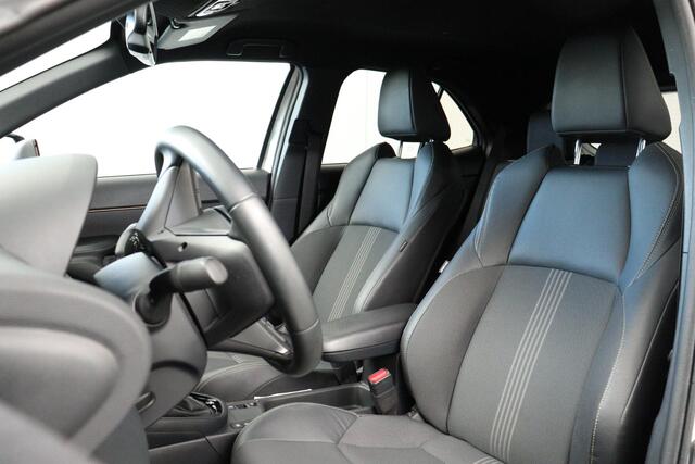Toyota YARIS Cross 1.5 Hybrid Adventure, Treeplanken, Parkeersensoren