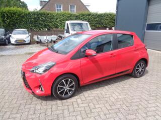 toyota-yaris-1.5-hybrid-dynamic-aut
