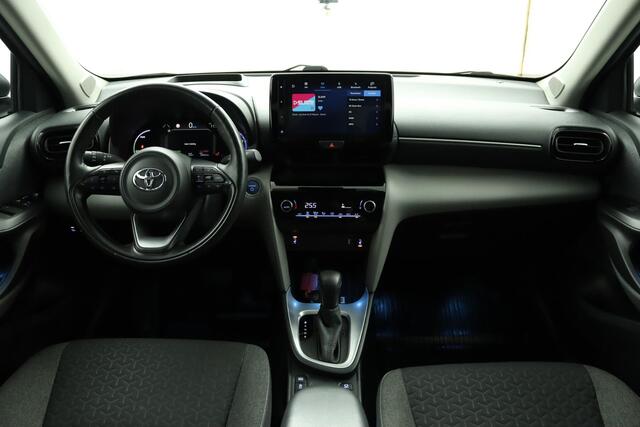 Toyota YARIS Cross 1.5 Hybrid Executive Limited | Adaptive Cruise Control | Achteruitrijcamera | Dodehoekdetectie | Stoelverwarming | Stuurverwarming | Elektrische achterklep |