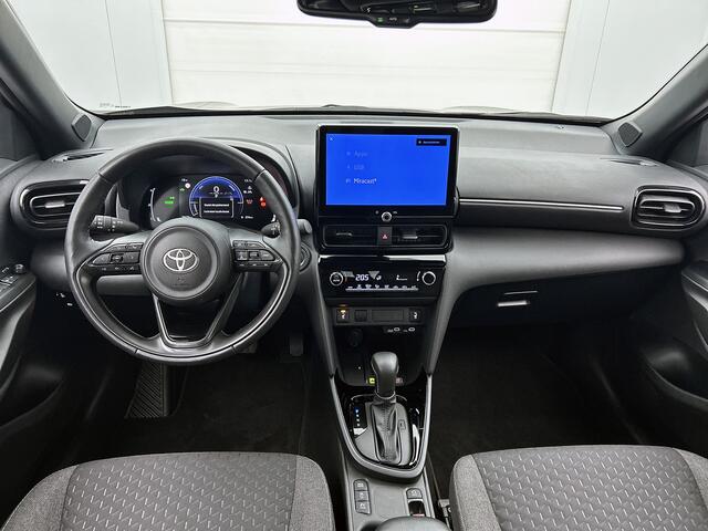 Toyota YARIS Cross 1.5 Hybrid 115 Dynamic Comfort Pack | BTW voertuig | Dodehoek detectie | Stoel+stuurverwarming | Parkeersensoren voor+achter | Draadloze telefoonlader | Apple CarPlayAndroid auto | Cruise control adaptive |