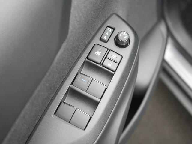 Toyota YARIS Cross 1.5 Hybrid Adventure | Voorruit-Stuur-Stoelverwarming | Parkeersensoren V+A | Onderweg-naar-dealer