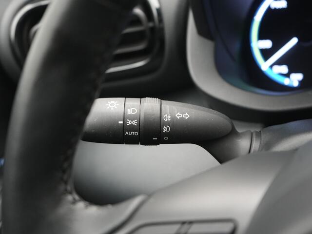 Toyota YARIS Cross 1.5 Hybrid Adventure | Voorruit-Stuur-Stoelverwarming | Parkeersensoren V+A | Onderweg-naar-dealer