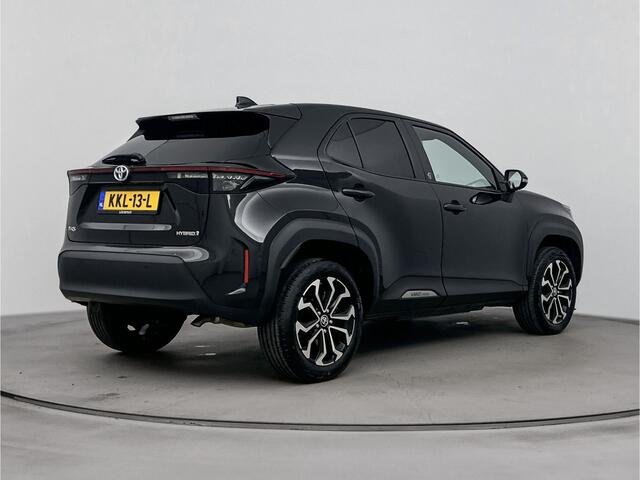 Toyota YARIS Cross 1.5 Hybrid Dynamic Plus | Voorruit-Stuur-Stoelverwarming | Blindspot | Onderweg-naar-dealer