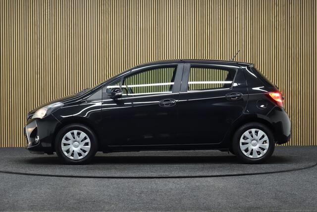 Toyota YARIS 1.0 VVT-i Comfort | Camera | Airco | All-season Banden