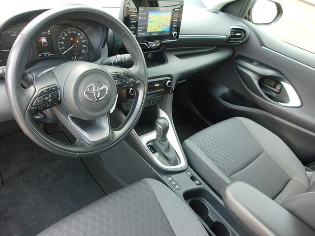Toyota YARIS 1.5 Hybrid Active, Carplay + Android Auto / Parkeer Camera / Climate Control / Adaptive Cruise / Navigatie