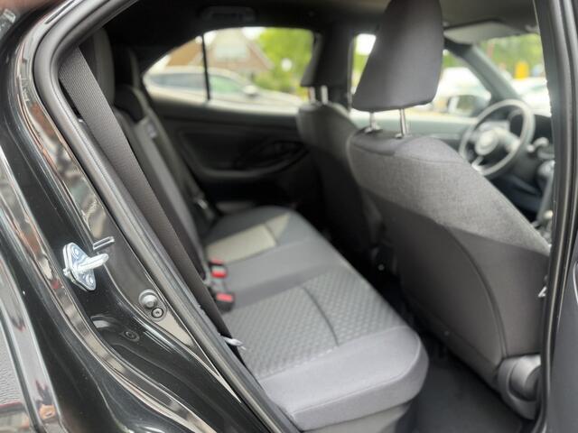 Toyota YARIS Cross 1.5 Hybrid 130 Style Edition 2026 Parkeersensoren, Dodehoekdetectie, Navigatie