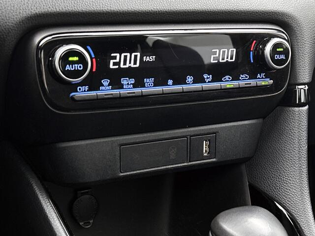 Toyota YARIS 1.5 Hybrid Dynamic Plus | Panoramadak |