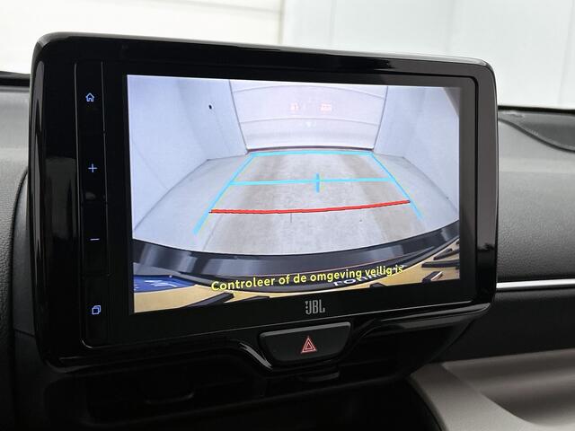 Toyota YARIS 1.5 Hybrid Executive | JBL | Head-Up Display | Dodehoek detectie | Stoel+stuurverwarming | Parkeersensoren voor+achter | Licht kleur interieur | Apple CarPlay/Android auto | Navigatie |