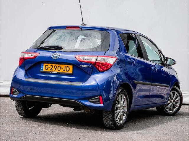 Toyota YARIS 1.5 Hybrid Aut. Dynamic Full map navigatie/ Cruise control/ DAB+/ Camera/ Lmv