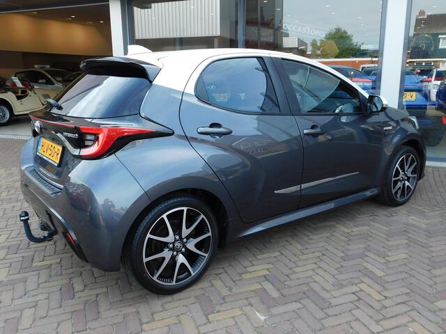 Toyota YARIS 1.5 Hybrid Executive Bi-Tone | Trekhaak