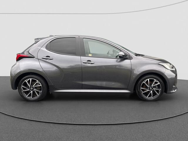 Toyota YARIS 1.5 Hybrid 115 Business