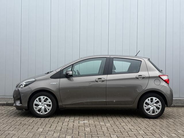 Toyota YARIS 1.5 Hybrid Design NL Auto Dealer Onderhouden Navi Clima Cruise Carplay