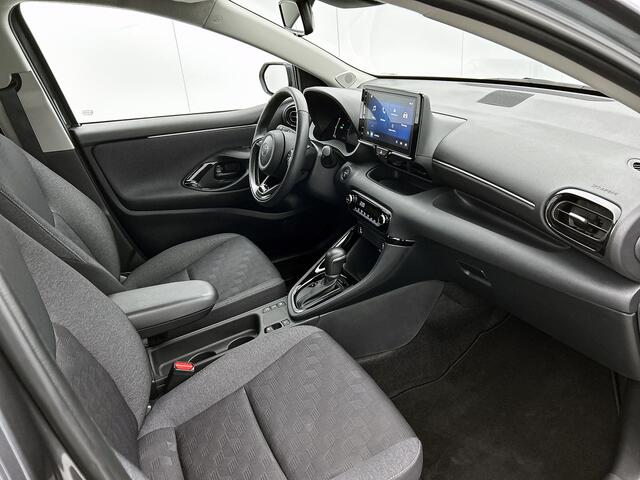 Toyota YARIS 1.5 Hybrid 115 First Edition + | BTW voertuig | Dodehoek detectie | Stoel+stuurverwarming | Parkeersensoren voor+achter | Apple CarPlay/Android Auto | Cruise Control Adaptive |