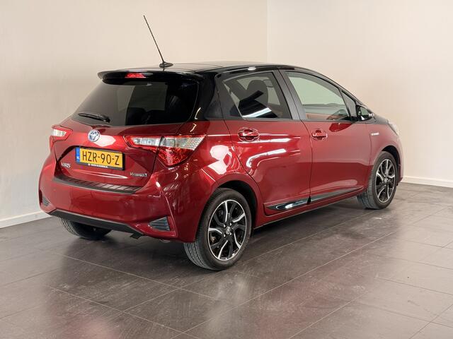Toyota YARIS 1.5 Hybrid Bi-Tone | Panoramadak | Stoelverwarming |