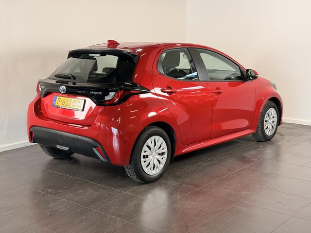 Toyota YARIS 1.5 Hybrid Active | All season banden |
