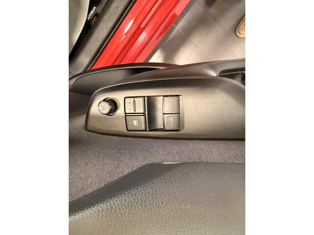 Toyota YARIS 1.5 Hybrid Active | All season banden |