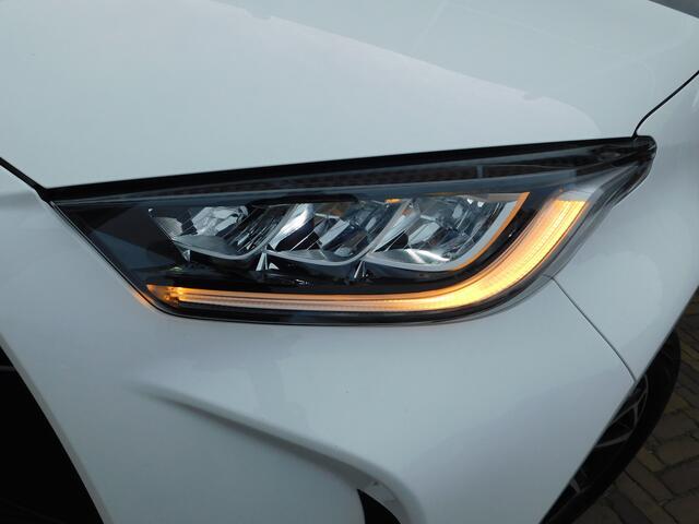 Toyota YARIS 1.5 Hybrid Dynamic | NAVI