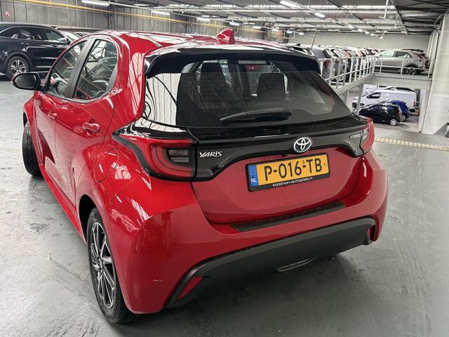 Toyota YARIS 1.5 Hybrid Dynamic 1e eigenaar, garantie tot 2032! Veel opties en rijplezier!