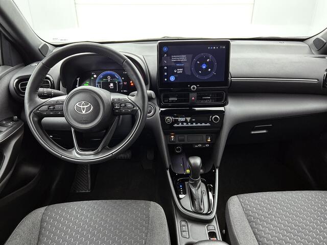 Toyota YARIS Cross 1.5 Hybrid 115 First Edition + | BTW voertuig | Stoel+stuurverwarming | Draadloze telefoonlader | Apple CarPlay/Android auto | Cruise control adaptive | Climate control | Achteruitrijcamera |