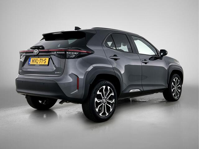 Toyota YARIS Cross 1.5 Hybrid 115 Dynamic Comfort Pack | BTW voertuig | Dodehoek detectie | Stoel+stuurverwarming | Parkeersensoren voor+achter | Apple CarPlay/Android Auto | Achteruitrijcamera |