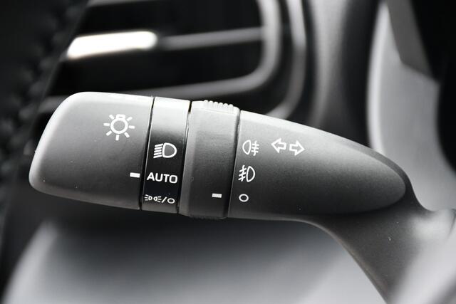 Toyota YARIS Cross 1.5 Hybrid 115 Dynamic Automaat 116pk | DEMO-auto | Comfort-pakket | BTW regeling |