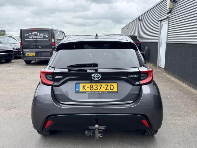 Toyota YARIS 1.5 Hybrid Executive Nieuw geleverd en dealeronderhouden, Trekhaak, JBL, Dodehoekdetectie, Stoelverwarming, HUD, LED, Parkeersensoren voor + achter
