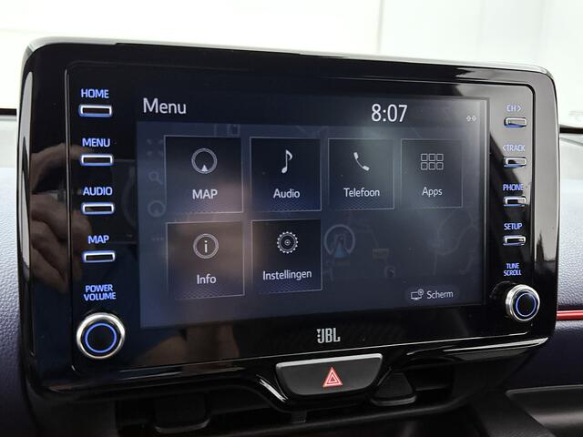 Toyota YARIS 1.5 Hybrid Executive | Head-Up Display | JBL | Dodehoek detectie | Parkeersensoren voor+achter | Stoelverwarming | Navigatie | Apple CarPlay/Android Auto |