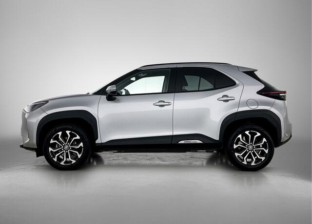Toyota YARIS Cross 1.5 Hybrid 115 Dynamic Comfort Pack | BTW voertuig | Dodehoek detectie | Stuur+stoelverwarming | Parkeersensoren Voor+Achter | Draadloze telefoonlader |