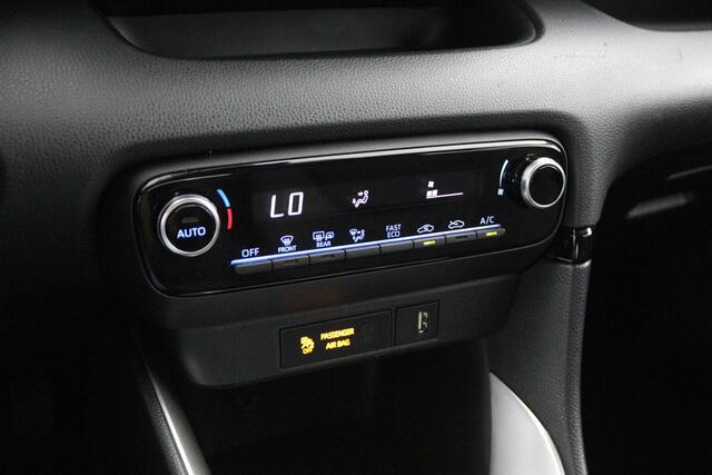 Toyota YARIS 1.5 Hybrid | Climate control | Cruise control | Parkeercamera | Apple carplay Android auto |