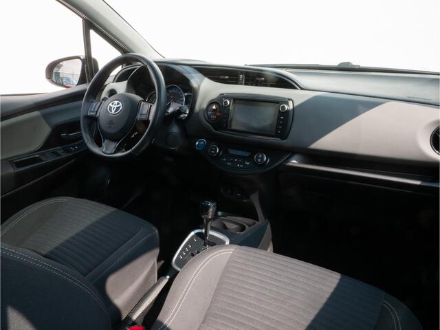 Toyota YARIS 1.5 Hybrid Volcano Edition Panoramadak/ Navigatie/ Climate control/ Cruise control/ Lmv