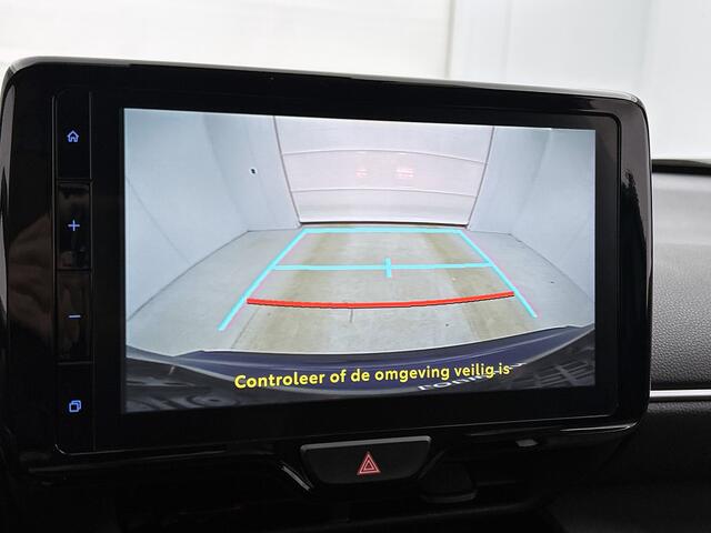 Toyota YARIS Cross 1.5 Hybrid First Edition + | Parkeersensoren voor+achter | Stoelverwarming | Apple CarPlay/Android auto | Cruise control Adaptive |