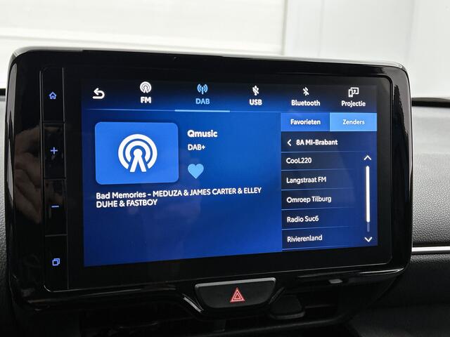 Toyota YARIS Cross 1.5 Hybrid First Edition + | Parkeersensoren voor+achter | Stoelverwarming | Apple CarPlay/Android auto | Cruise control Adaptive |