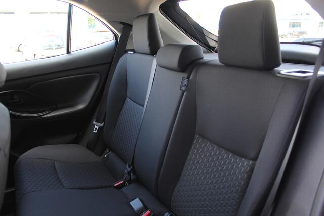 Toyota YARIS Cross 1.5 Hybrid 115 Dynamic Limited | Rijklaar | Apple/Android | Comfort pakket | Stuur/stoel-verw. | PDC | Dodehoekdetectie
