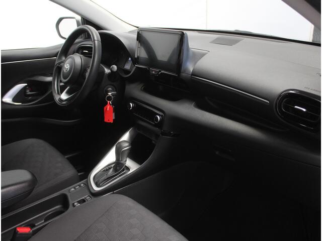 Toyota YARIS 1.5 Hybrid 115 Comfort CLIMATE | CAMERA | ADAPCRUISE | CARPLAY | DAB | LED