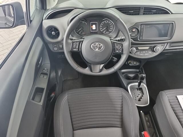 Toyota YARIS 1.5 Hybrid Dynamic 1e-Eig. & Dealer-Onderh. BOVAG-Garantie. NL-Auto.