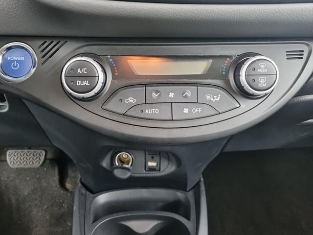 Toyota YARIS 1.5 Hybrid Dynamic 1e-Eig. & Dealer-Onderh. BOVAG-Garantie. NL-Auto.