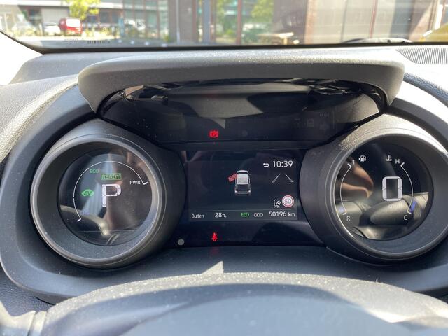 Toyota YARIS 1.5 Hybrid Dynamic Plus | Parkeersensoren Voor en Achter | Dode Hoek Detectie, BSM | Full Map Navigatie |