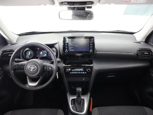 Toyota YARIS Cross 1.5 HYBRID BIJNA 2024. GARANTIE TOT 11-2033! CARPLAY NAVI. CAMERA .ADAPTIVE CRUISE.APPLE CARPLAY & ANDRIOD AUTO .