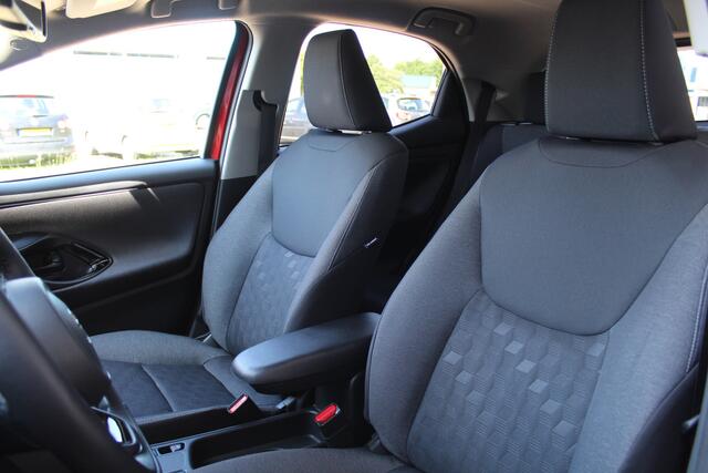 Toyota YARIS 1.5 Hybrid 115 Dynamic | Rijklaar | Stoel/Stuur-verw. | Apple/Android | Adap. Cruise | Clima