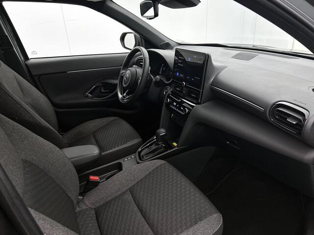 Toyota YARIS Cross 1.5 Hybrid 115 Dynamic | BTW voertuig | dodehoek detectie | Stuur + Stoelverwarming | Parkeersensoren voor+achter | Cruise Control Adaptive | Apple CarPlay/Android auto |