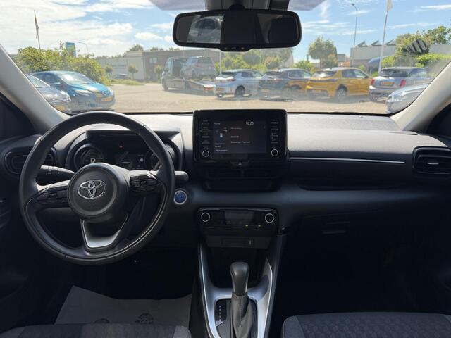 Toyota YARIS 1.5 Hybrid Dynamic AUTOMAAT | LANE ASSISTENTIE | LED KOPLAMPEN | ACHTERUIT RIJ CAMERA| DAB | KEYLESS ENTRY/GO| NAVIGATIE | APPLE CAR/ANDROID| NAVIGATIE |