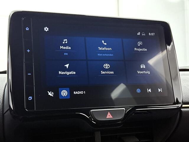 Toyota YARIS Cross 1.5 Hybrid Adventure | BTW voertuig | Dodehoek detectie | Head-Up Display | LED Matrix | Parkeersensoren voor+achter | Elektrische achterklep | Stoelverwarming |