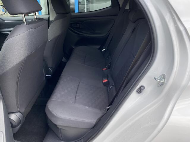 Toyota YARIS 1.5 Hybrid 115 Business Plus
