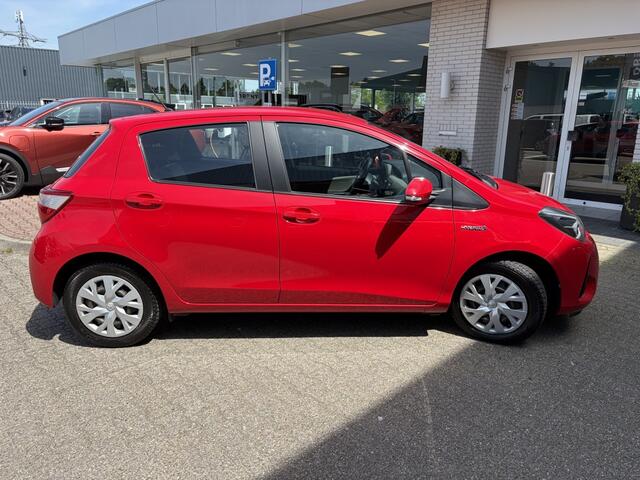 Toyota YARIS 1.5 Hybrid Aspiration | Cruise control | Climate control | Camer